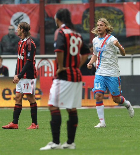 Milan-20100411-Barca前後期Lopez-Dinho.jpg