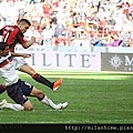 Milan-2011-0501-GiacomoBeretta處子秀2.jpg