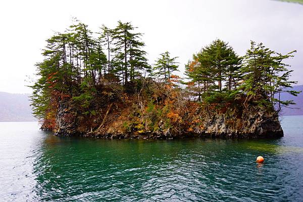 十和田湖的楓景