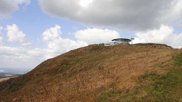 男鹿半島寒風山旋轉展望台