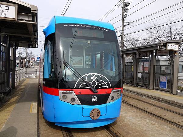 哆啦a夢電車 哆啦a夢電車