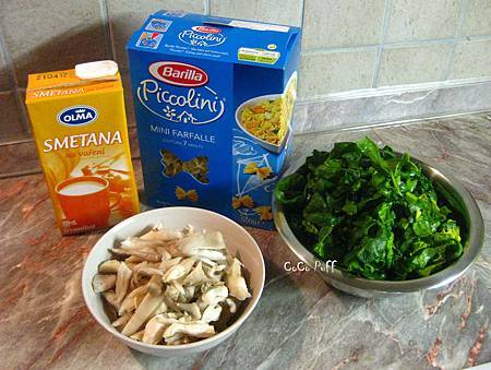 奶油秀珍菇PaSTa (Creamy Mushroom Piccolini with Spinach) 做法1.jpg