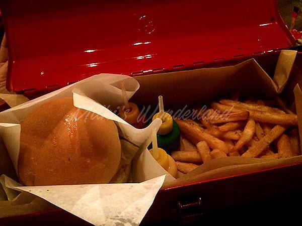 2016830-Tank-q_6304.jpg 2016830-Tank-q_6304.jpg