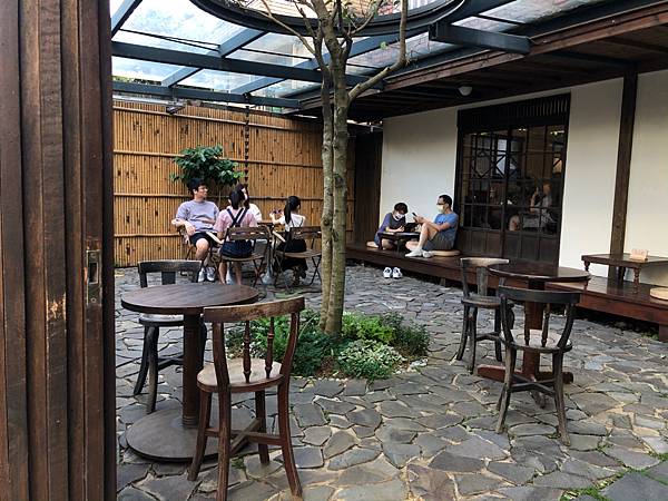 內湖️食/日式建築風下午茶/珍珠菓子喫茶屋-濃郁咖哩飯-景