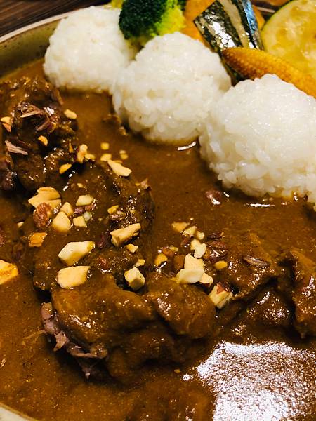 內湖️食/日式建築風下午茶/珍珠菓子喫茶屋-濃郁咖哩飯-景