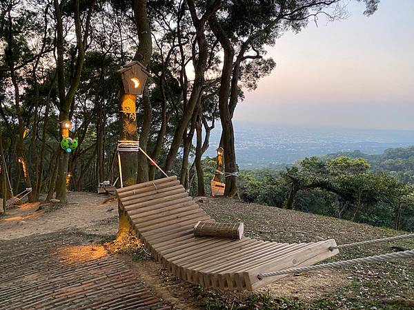 南投景點「星月天空」夏日夕陽超美-親子園區-情侶約會景觀餐廳