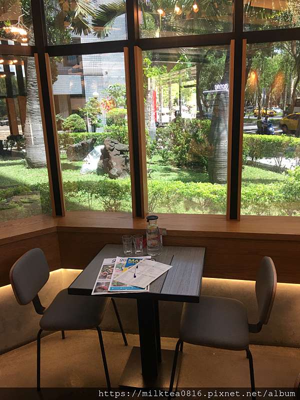 來一吃gonna共樂遊仁愛概念店 好吃健康免服務費不限時 仁愛路圓環上也能吃到平價美食 記得要訂位 來一杯奶茶吃喝玩樂生活分享 來一吃gonna共樂遊仁愛概念店 好吃健康免服務費不限時 仁愛路圓環上也能吃到平價美食 記得要訂位 來一杯奶茶吃喝玩樂生活分享
