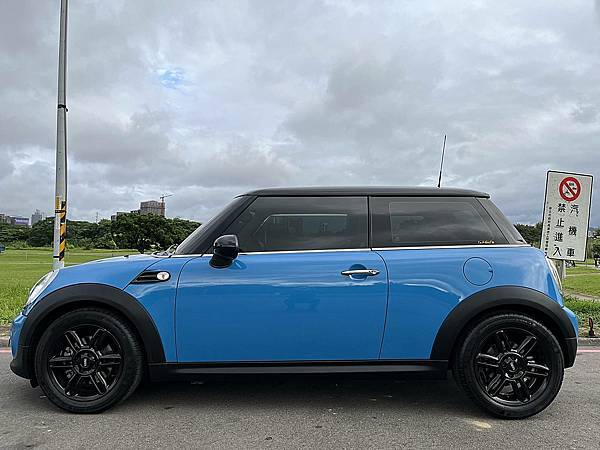 mini中古車收購估車0912897287小許03.JPG