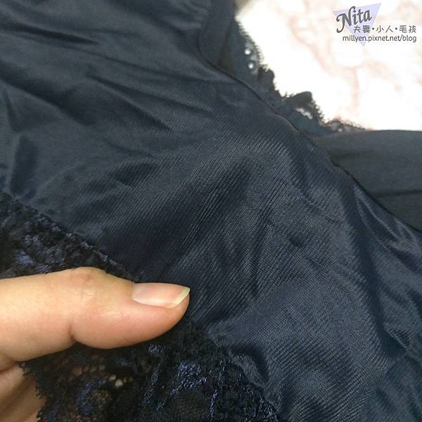 美胸睡眠內衣推薦Angellir Room Bra 3D美胸內衣外出運動睡覺皆可穿6.jpg 試用