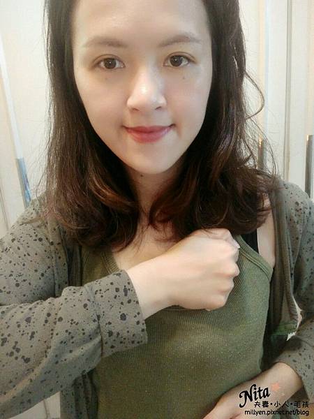 玩美女人Erose 匿齡心機 女性精萃系列玫瑰精萃機能霜、複方精萃美胸精油找回自信與美麗 玩美女人Erose 匿齡心機 女性精萃系列玫瑰精萃機能霜、複方精萃美胸精油找回自信與美麗