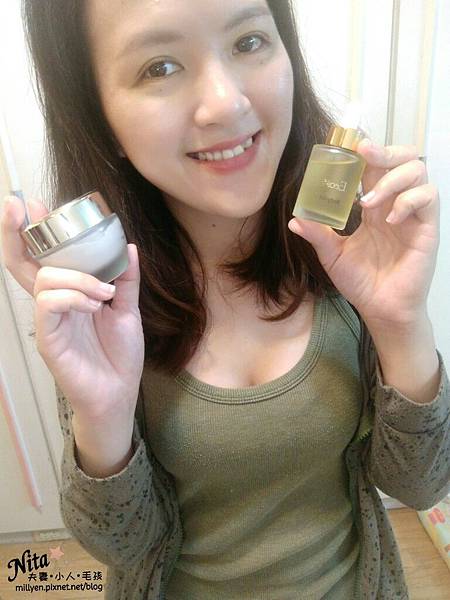 玩美女人Erose 匿齡心機 女性精萃系列玫瑰精萃機能霜、複方精萃美胸精油找回自信與美麗 玩美女人Erose 匿齡心機 女性精萃系列玫瑰精萃機能霜、複方精萃美胸精油找回自信與美麗