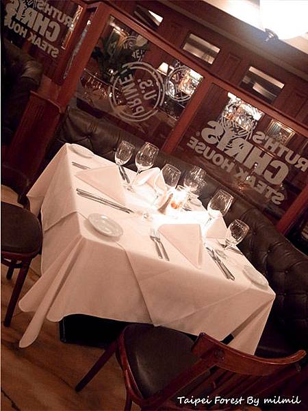 Ruthschris-6.jpg Ruthschris-6.jpg