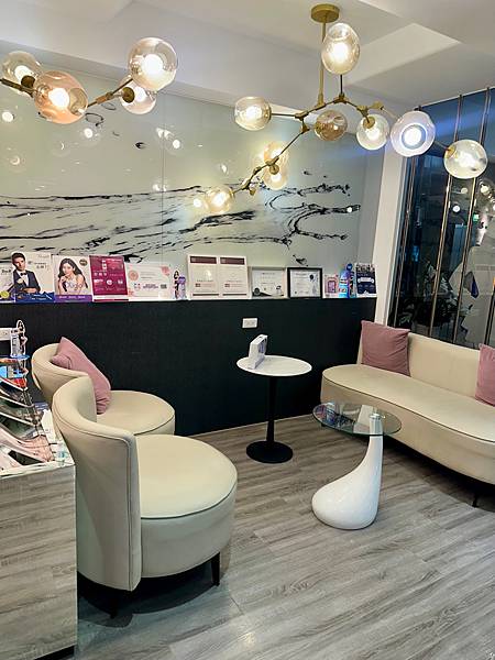 婷婷就是愛美-【愛爾麗診所・力美肌塑體驗】台北體雕推薦|快速