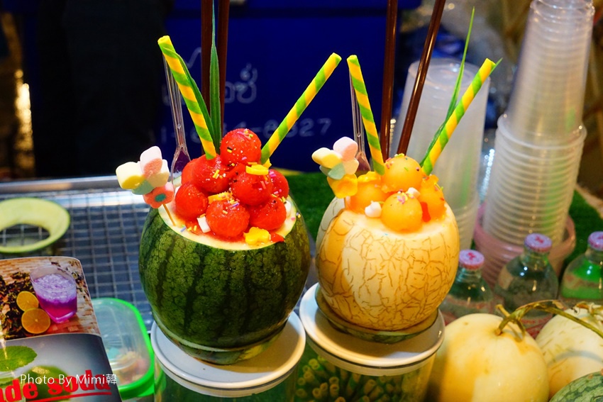 【曼谷夜市】TALAD NEON 霓虹夜市:水門市場旁全新曼谷夜市,美食小吃一網打盡。