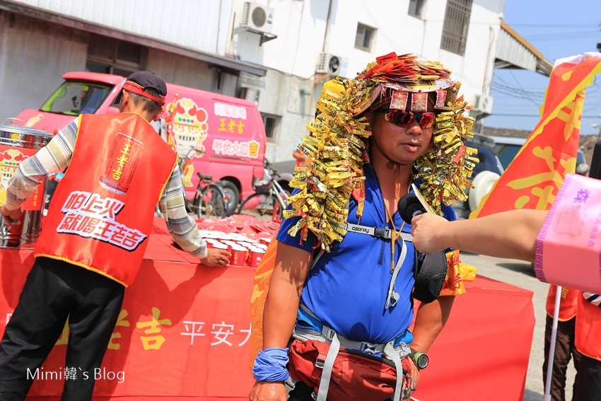 【2017大甲媽祖遶境】嘉義進香一日遊,王老吉涼茶來奉茶,百年歷史老字號好好喝。