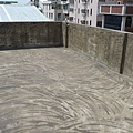 屋頂地坪防水漆施作前磨平除泥