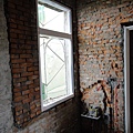 鋁窗及塑鋼門框組立
