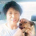 四川地震災區中拯救出一名六十歲老婦的兩頭義犬之一'前進'.jpg