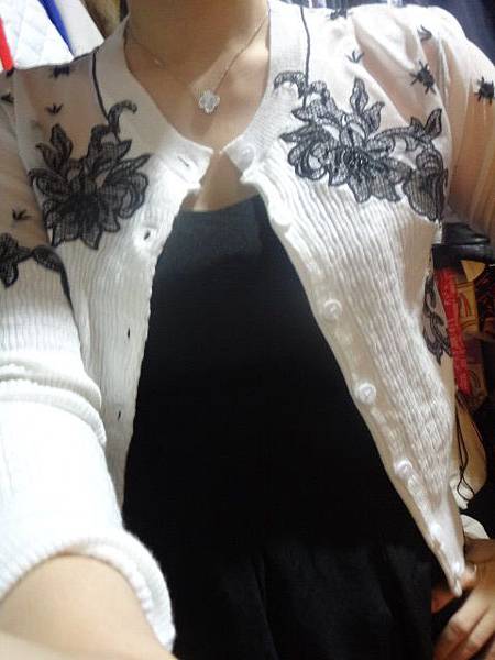 1122 White  cardigan with black lace-1.jpg