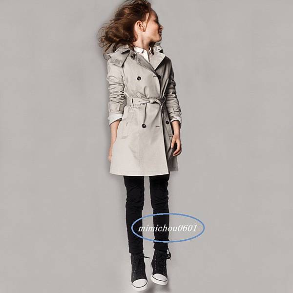 1002 Burberry girls trench coat 15900.jpg