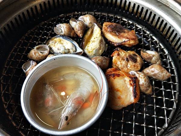 【食記】員林 烤狀猿 燒烤/日式料理/鍋物 吃到飽 (免費停