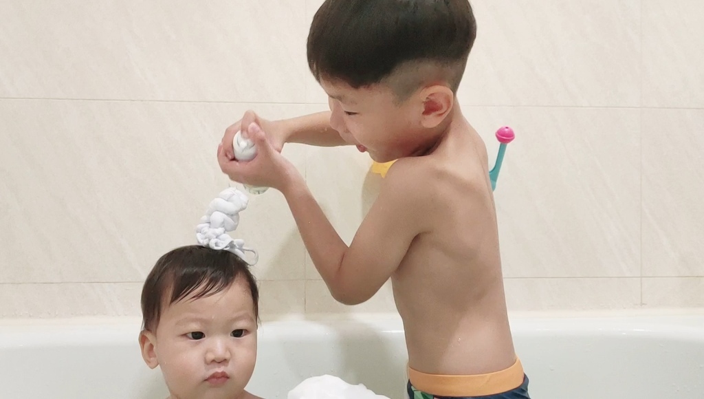 讓孩子愛上洗澡『葳祈國際』魔法樂園-奇幻許願泡泡沐浴-可以捏 讓孩子愛上洗澡『葳祈國際』魔法樂園-奇幻許願泡泡沐浴-可以捏