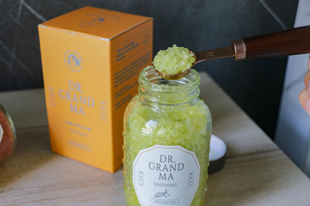 阿嬤的配方-今年冬天最舒壓的泡腳神器、足浴鹽,妳的•桑拿沐足