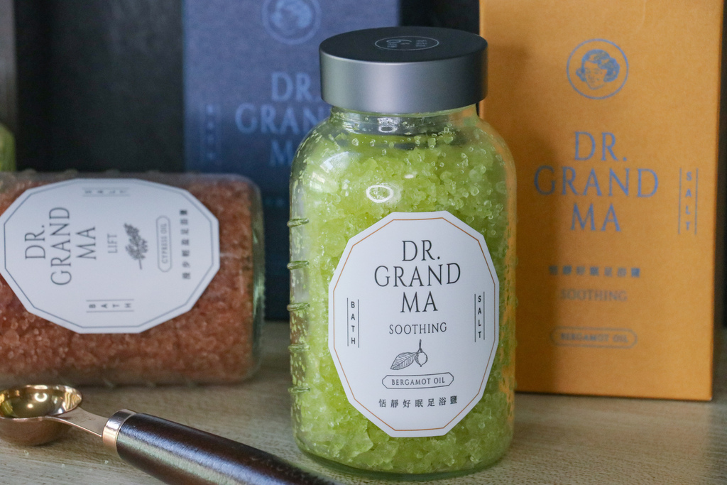 阿嬤的配方-今年冬天最舒壓的泡腳神器、足浴鹽,妳的•桑拿沐足