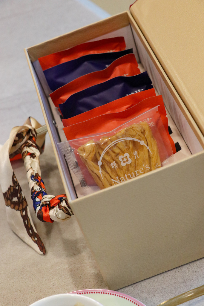 果乾界的愛馬仕--Nature's Rhyme小幸韻果乾禮盒 果乾界的愛馬仕--Nature's Rhyme小幸韻果乾禮盒