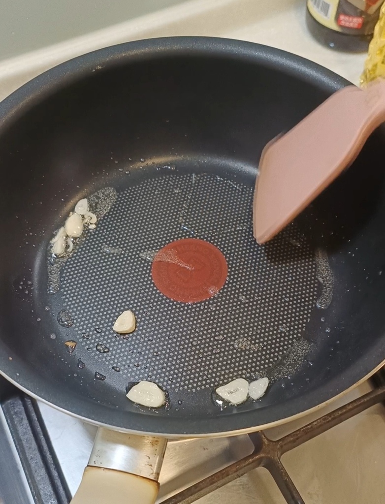 年節禮盒最佳選擇『洄瀾醬人』剝皮辣椒禮盒--家家戶戶都該擁有 年節禮盒最佳選擇『洄瀾醬人』剝皮辣椒禮盒--家家戶戶都該擁有