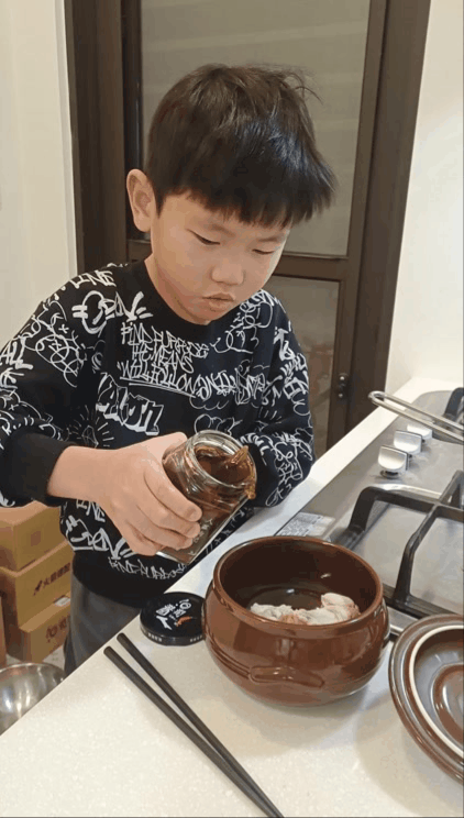 年節禮盒最佳選擇『洄瀾醬人』剝皮辣椒禮盒--家家戶戶都該擁有 年節禮盒最佳選擇『洄瀾醬人』剝皮辣椒禮盒--家家戶戶都該擁有