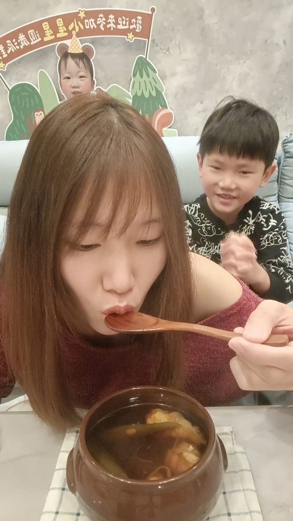 年節禮盒最佳選擇『洄瀾醬人』剝皮辣椒禮盒--家家戶戶都該擁有 年節禮盒最佳選擇『洄瀾醬人』剝皮辣椒禮盒--家家戶戶都該擁有