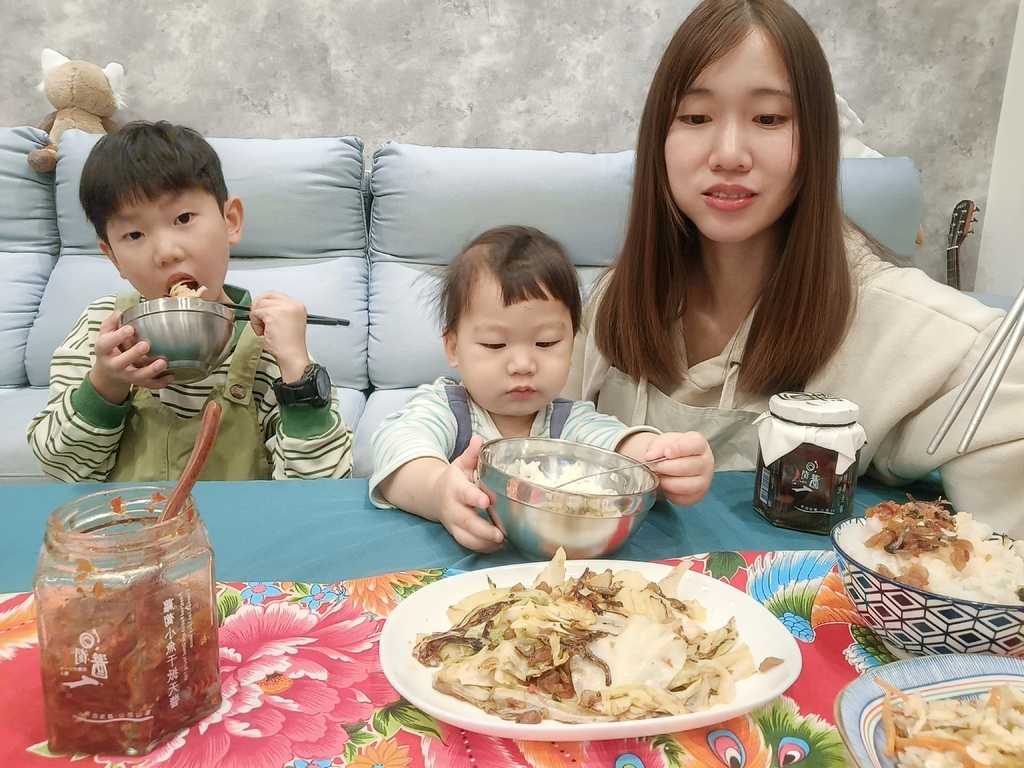 年節禮盒最佳選擇『洄瀾醬人』剝皮辣椒禮盒--家家戶戶都該擁有 年節禮盒最佳選擇『洄瀾醬人』剝皮辣椒禮盒--家家戶戶都該擁有