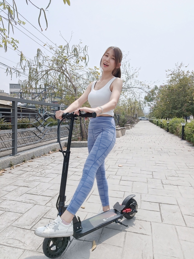 解放雙腳神器!!Waymax Lite-3電動滑板車--懶人