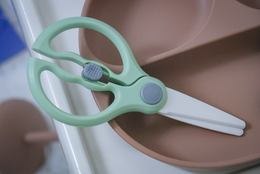 【媽咪學苑開箱】赫媽咪寶寶矽膠餐具+育兒好物實測!新手媽咪必 【媽咪學苑開箱】赫媽咪寶寶矽膠餐具+育兒好物實測!新手媽咪必