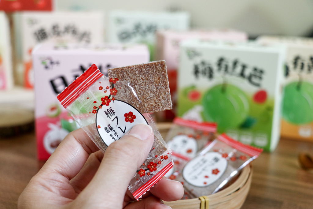 我家孩子超愛的零嘴『愛呷囡仔』超好吃梅餅--每到員林必買的伴 我家孩子超愛的零嘴『愛呷囡仔』超好吃梅餅--每到員林必買的伴