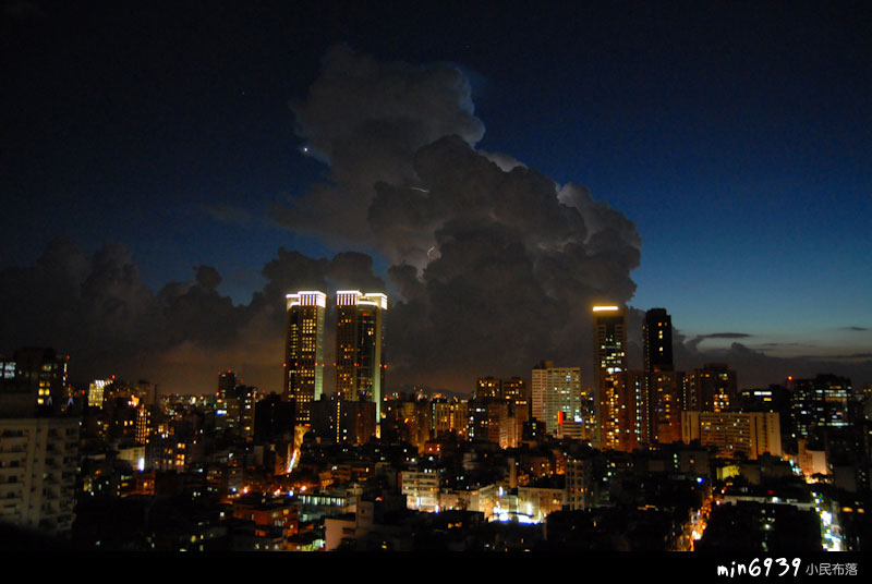 自Hight的一大塊雲