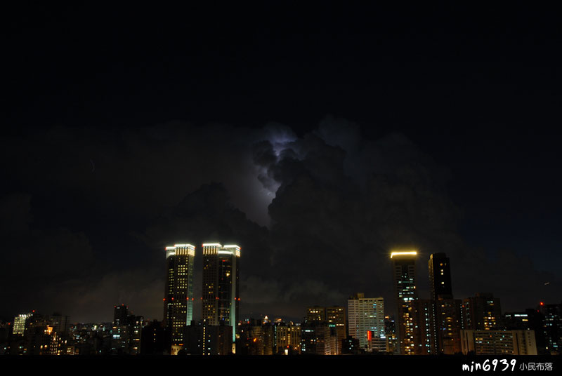 激情地狂放電 激情地狂放電