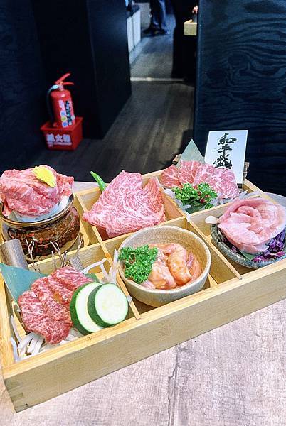 [山上走走日式燒肉台北華山店]捷運忠孝新生美食-新竹超人氣餐