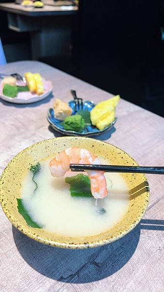 [山上走走日式燒肉台北華山店]捷運忠孝新生美食-新竹超人氣餐