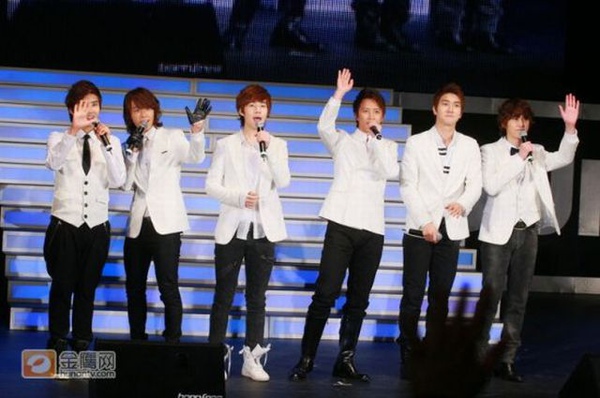 091205 SJ-M  fan party第一場_全體(開場問候)