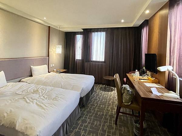 【嘉義住宿】嘉義火車站旁高 CP值「福泰桔子商旅」嘉義文化店,早餐就可以吃得到雞肉飯!推薦512.jpg 【嘉義住宿】嘉義火車站旁高 CP值「福泰桔子商旅」嘉義文化店,早餐就可以吃得到雞肉飯!推薦512.jpg