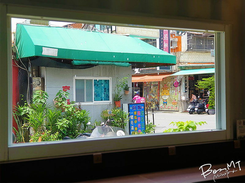 090.jpg 090.jpg