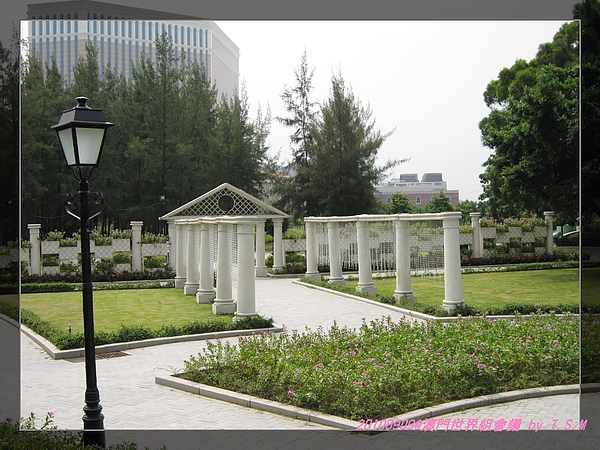 20100909 庭園全貌.jpg