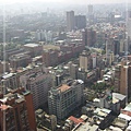 20081219 隔著窗戶俯瞰台北市