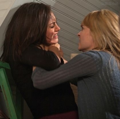 THE SECRET CIRCLE1x4 (1).jpg THE SECRET CIRCLE1x4 (1).jpg