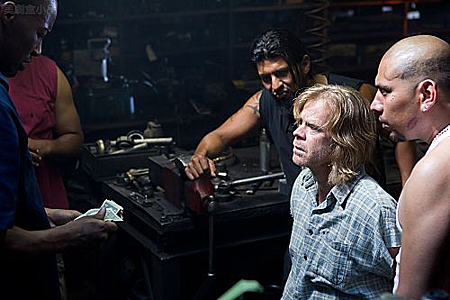 SHAMELESS 2x1 (2).png SHAMELESS 2x1 (2).png