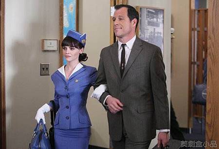 Pan Am 1x14 end (2).jpg Pan Am 1x14 end (2).jpg