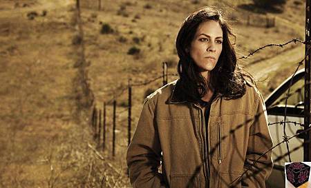 Charlotte(Annabeth Gish).jpg