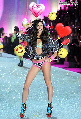 The Victoria’s Secret Fashion Show (4).png